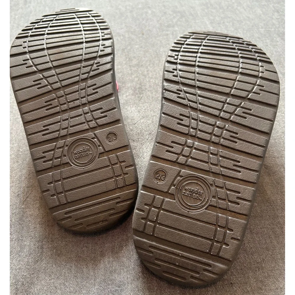 Wonder Nation Boys Red Black Flip Flop Sandals Size 2/3 Casual Beach Shoes
